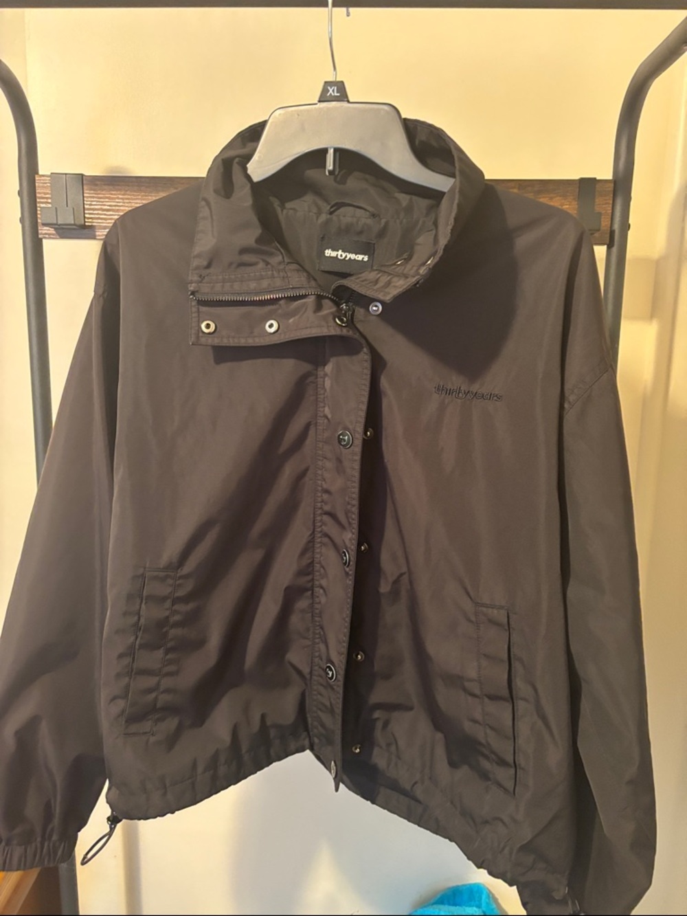 Thirty Years Onyx Element windbreaker size 1